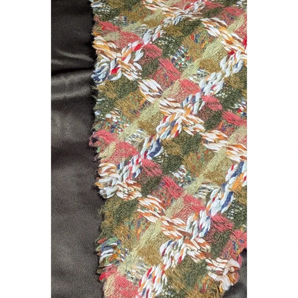 Trunks Square Scarf Women OS Multicolor Excellent Plaid Knit Satin Lined Fringe
